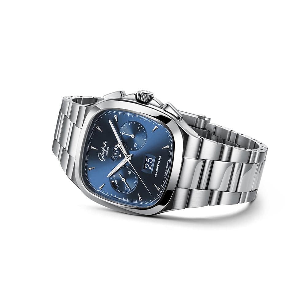 Seventies 40mm Blue Dial Chronograph Panorama Date Men's Watch. - Image 3
