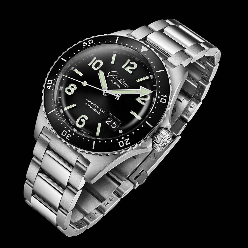 Spezialist SeaQ 43mm Black Dial Men's Automatic Bracelet Watch - Image 3