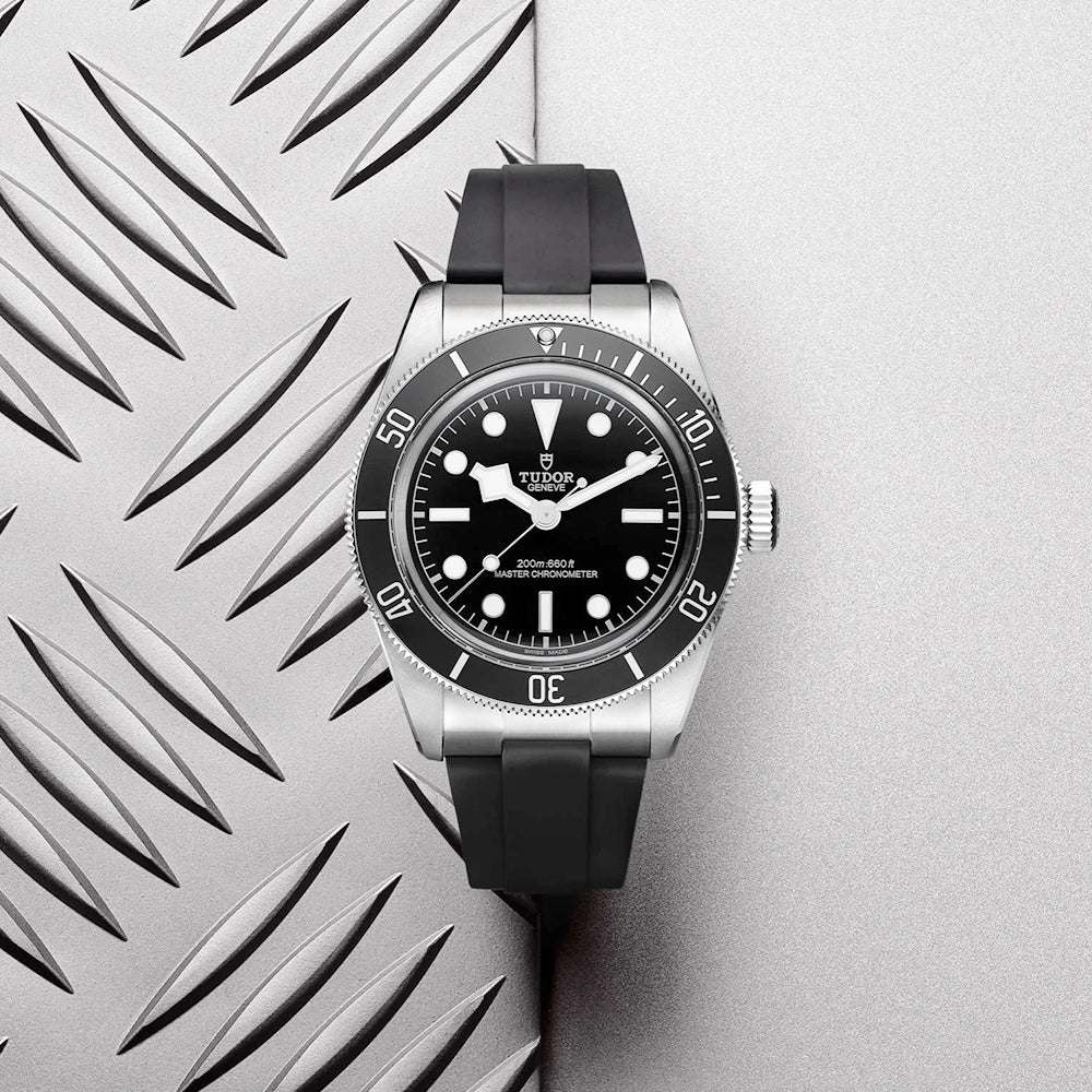 Black Bay 41mm Monochrome Black Dial & Bezel Men's Rubber Strap Watch - Image 2