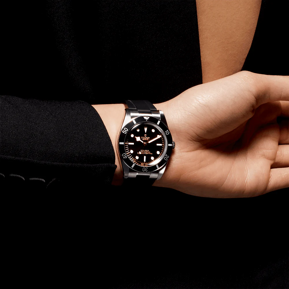 Black Bay 54 37mm Black Dial & Bezel Automatic Rubber Strap Watch - Image 2