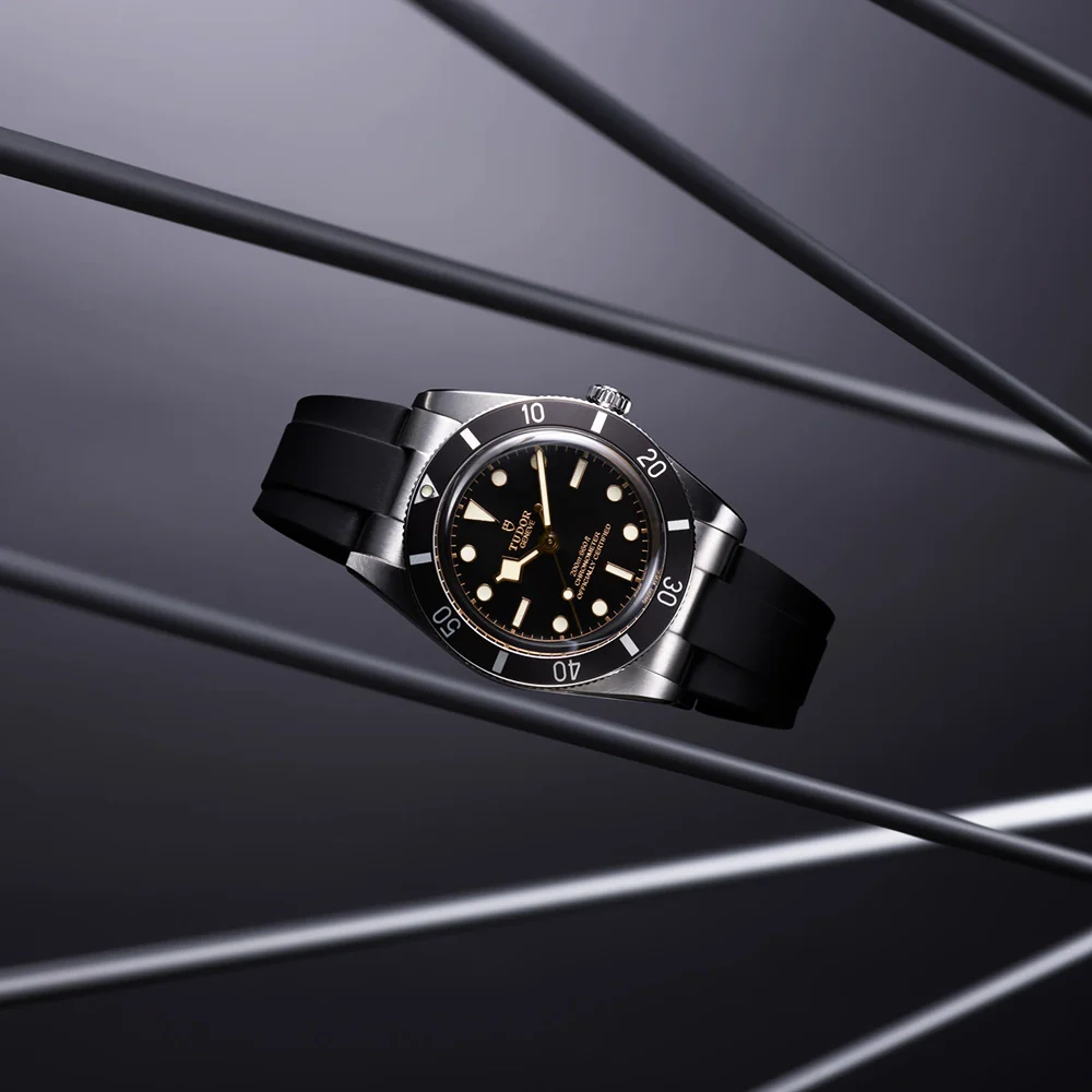 Black Bay 54 37mm Black Dial & Bezel Automatic Rubber Strap Watch - Image 3