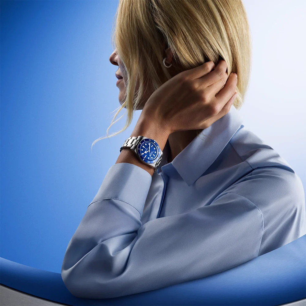 Black Bay 54 37mm Blue Dial & Bezel Automatic Bracelet Watch - Image 4