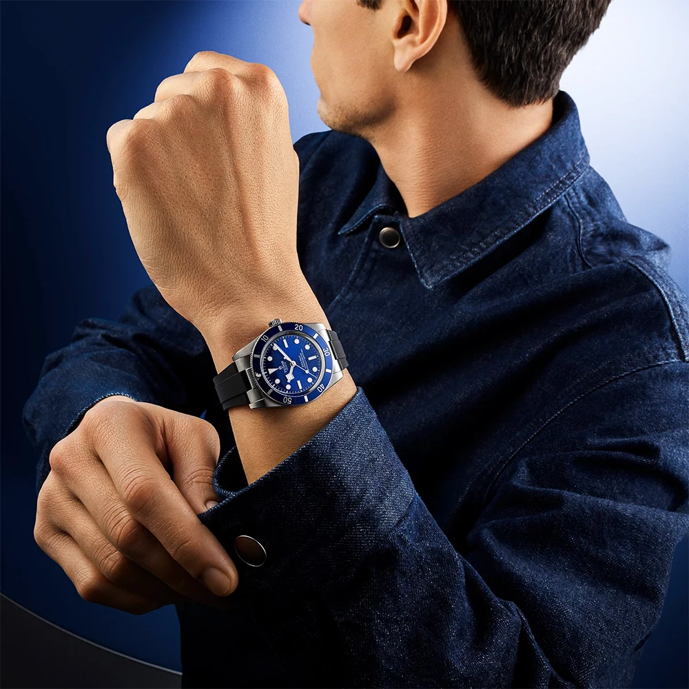 Black Bay 54 37mm Blue Dial & Bezel Automatic Rubber Strap Watch - Image 4
