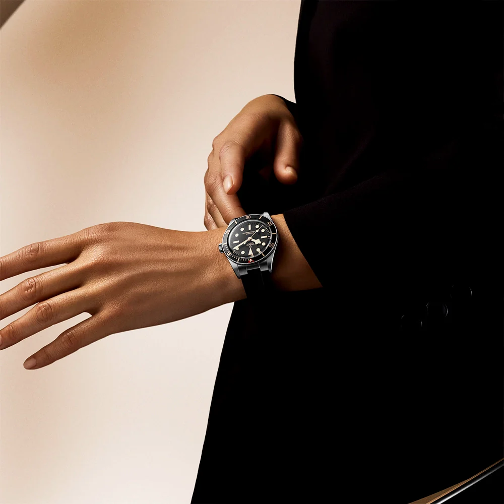 Black Bay 58 39mm Black Dial & Bezel Rubber Strap Watch - Image 3