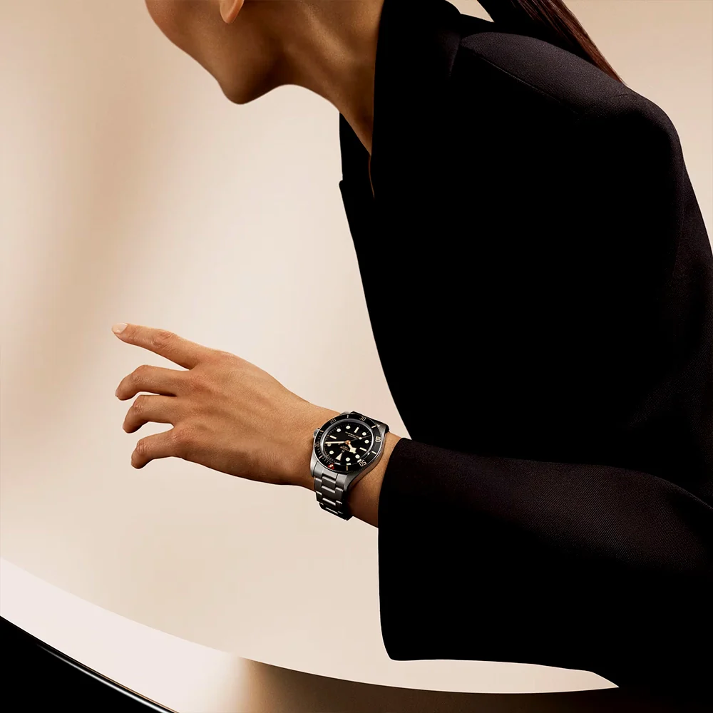 Black Bay 58 39mm Black Dial & Bezel Three-Row Bracelet Watch - Image 3