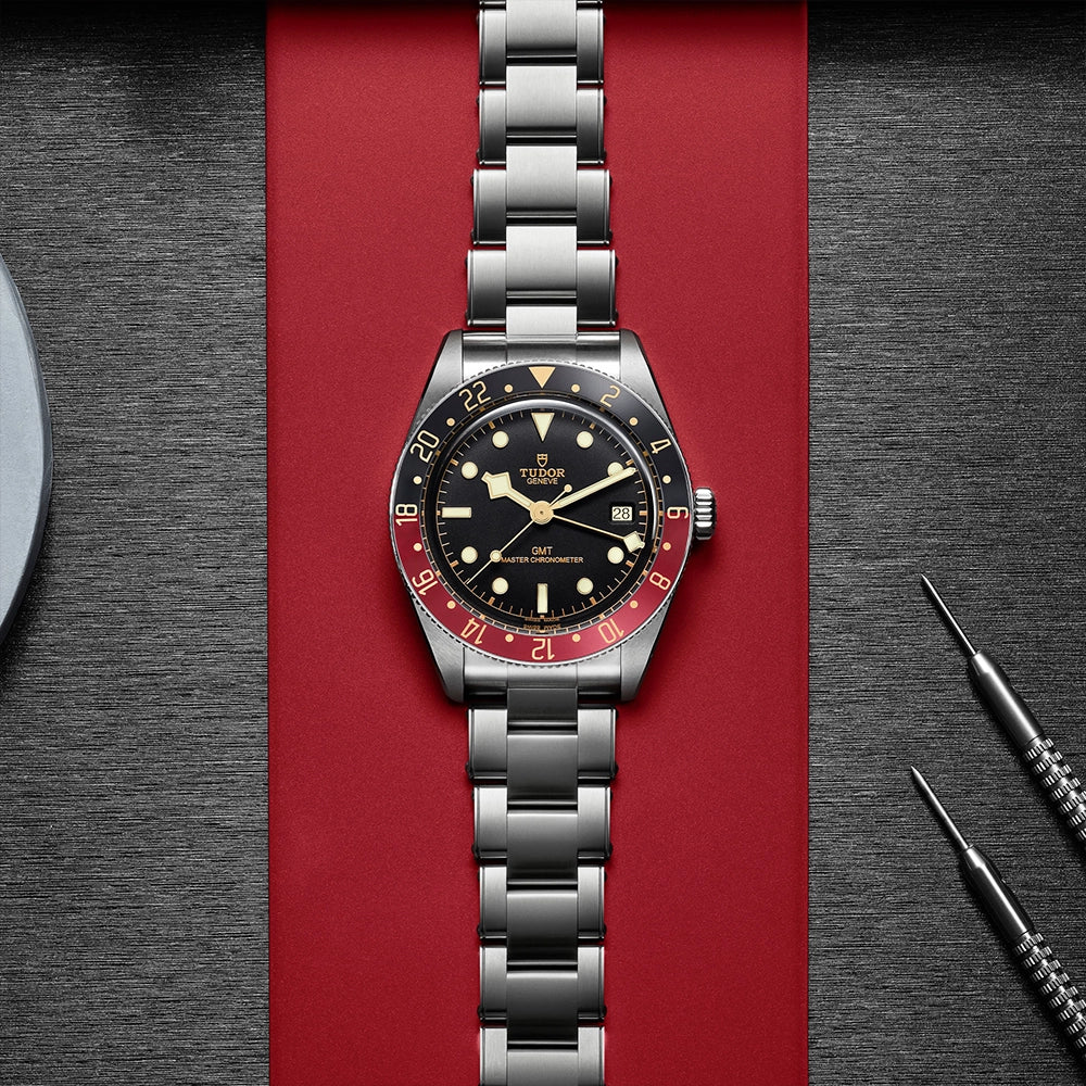 Black Bay 58 GMT 39mm Black/Red Bezel Automatic Bracelet Watch - Image 4