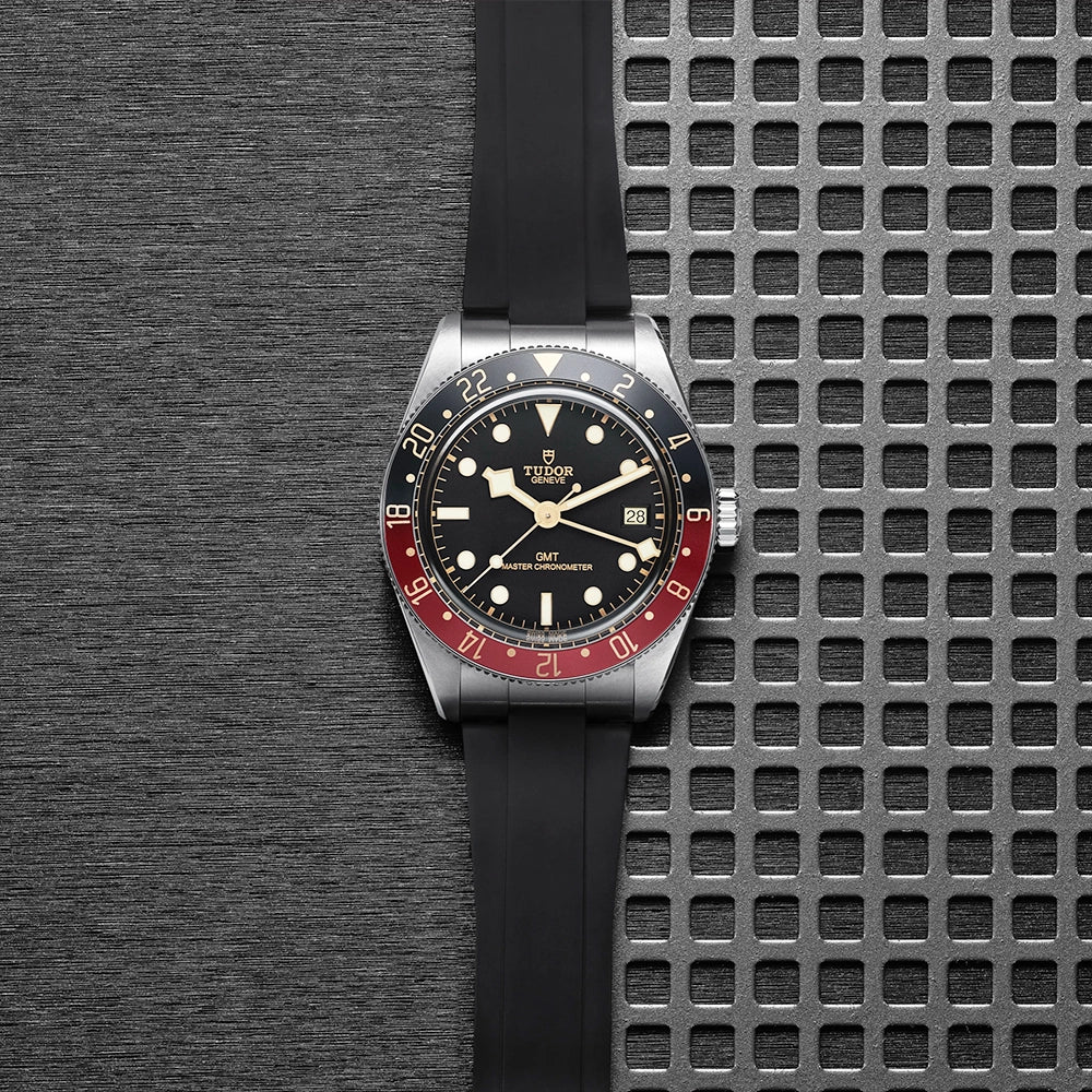 Black Bay 58 GMT 39mm Black/Red Bezel Automatic Strap Watch - Image 3