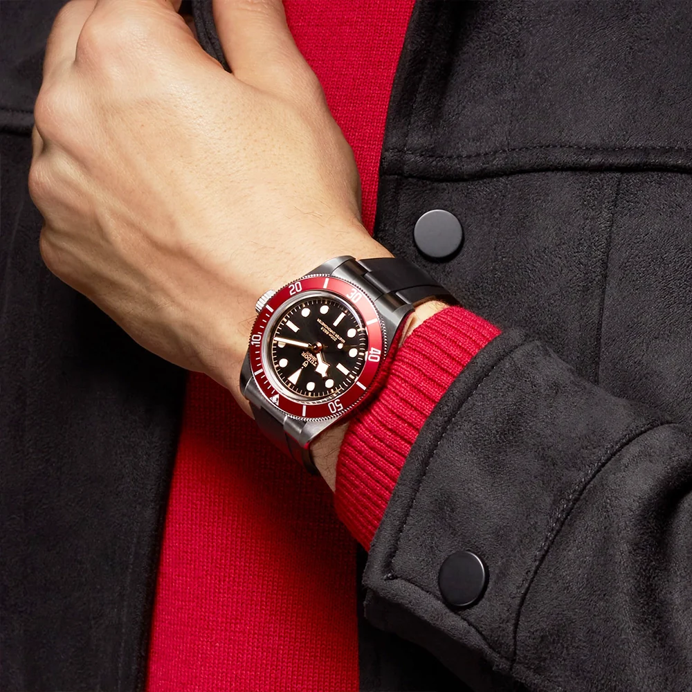 Black Bay 41mm Black Dial & Red Bezel Men's Rubber Strap Watch - Image 3