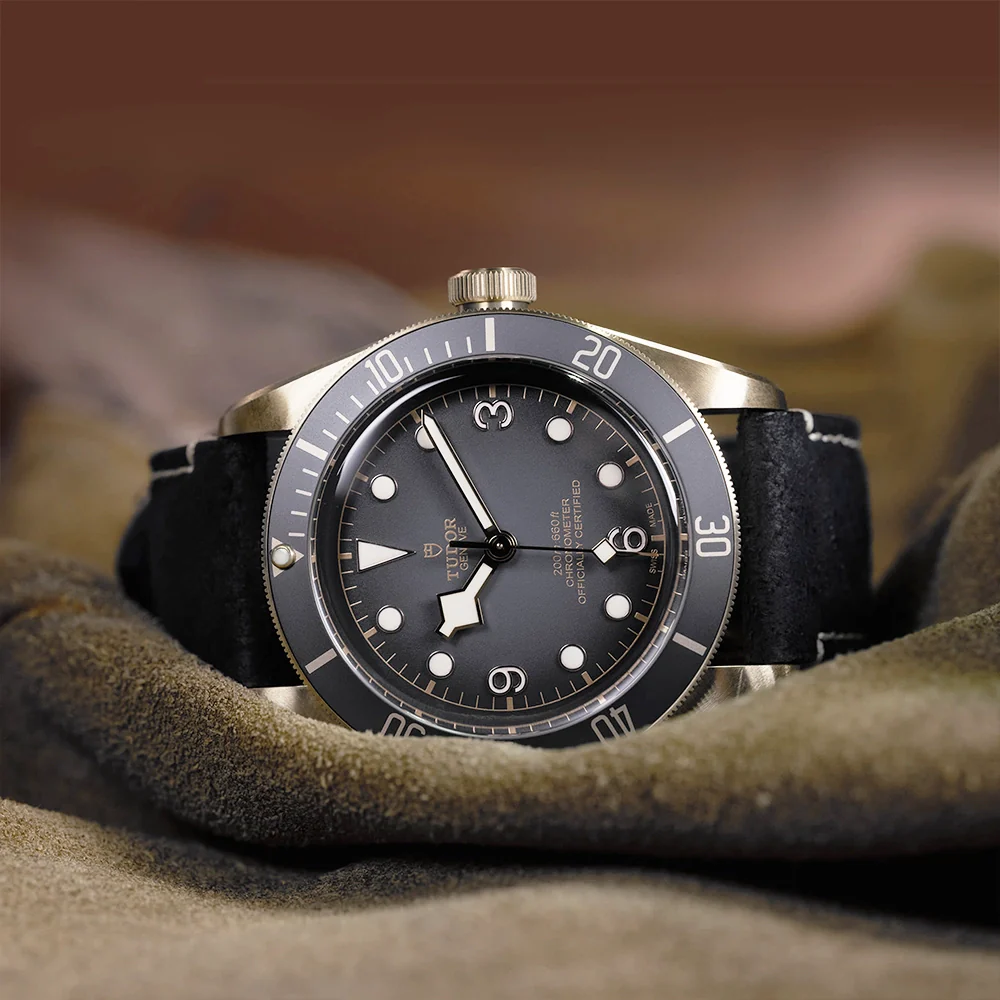Black Bay Bronze 43mm Slate Grey Dial Men's Automatic Leather Strap Watch - Image 2