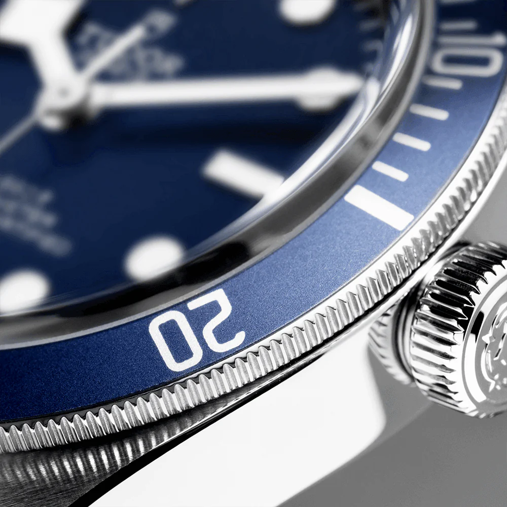 Black Bay 58 39mm Navy Blue Dial & Bezel Automatic Fabric Strap Watch - Image 4
