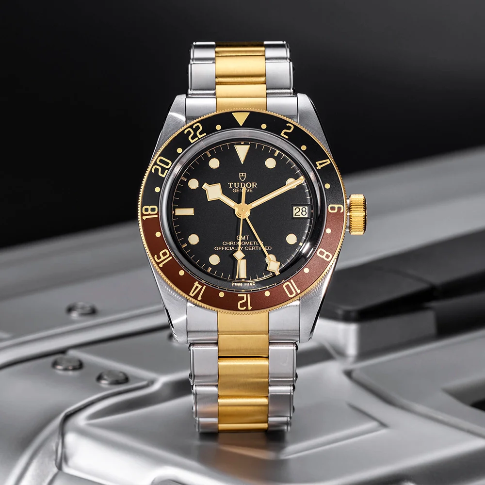 Black Bay GMT S&G Steel and 18ct Yellow Gold 41mm Bracelet Watch - Image 3