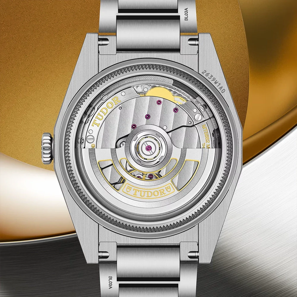 Monarch 39mm Dark-Champagne Dial Integrated Bracelet Watch - Image 5