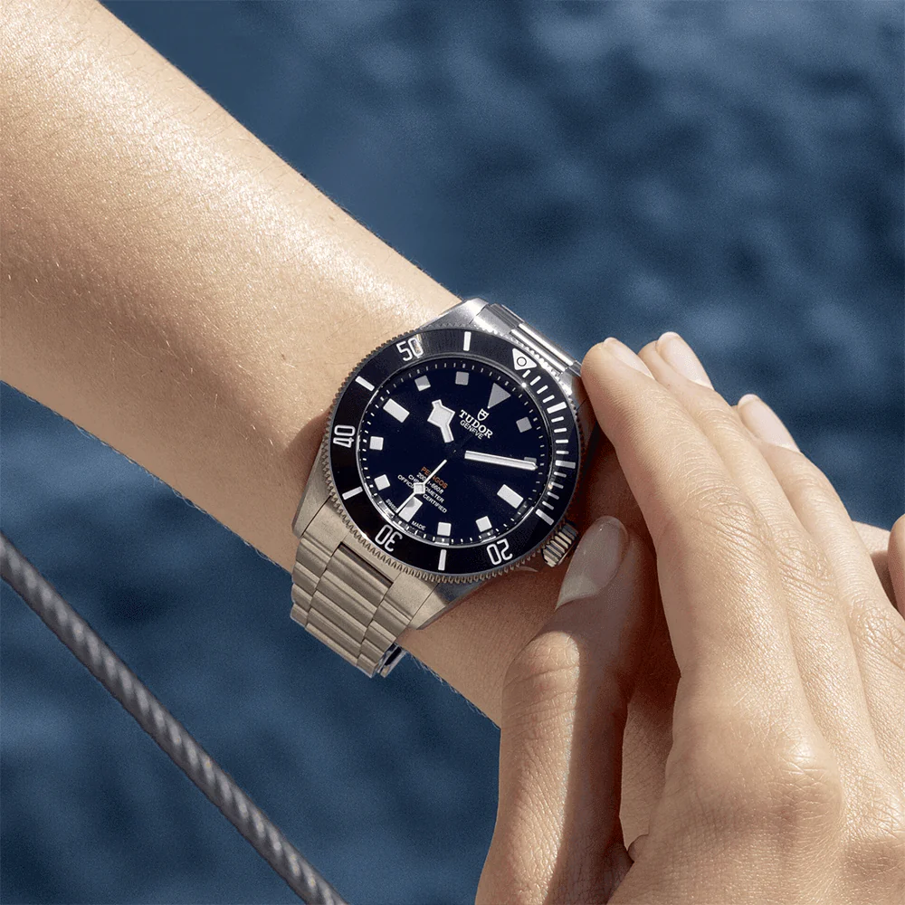 Pelagos 39mm Black Sunray Dial & Ceramic Bezel Titanium Automatic Watch - Image 4