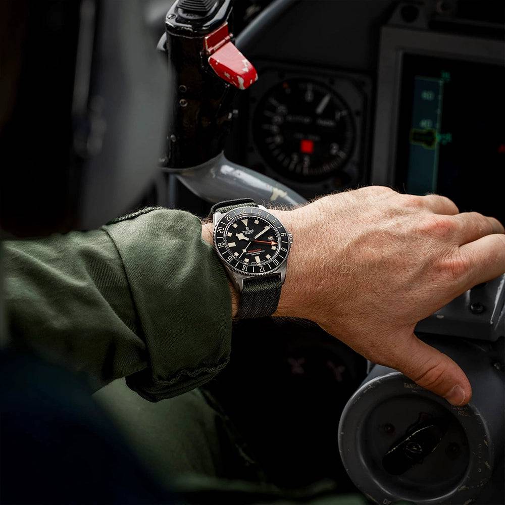 Pelagos FXD GMT 42mm Black Dial Titanium Men's Automatic Watch - Image 5