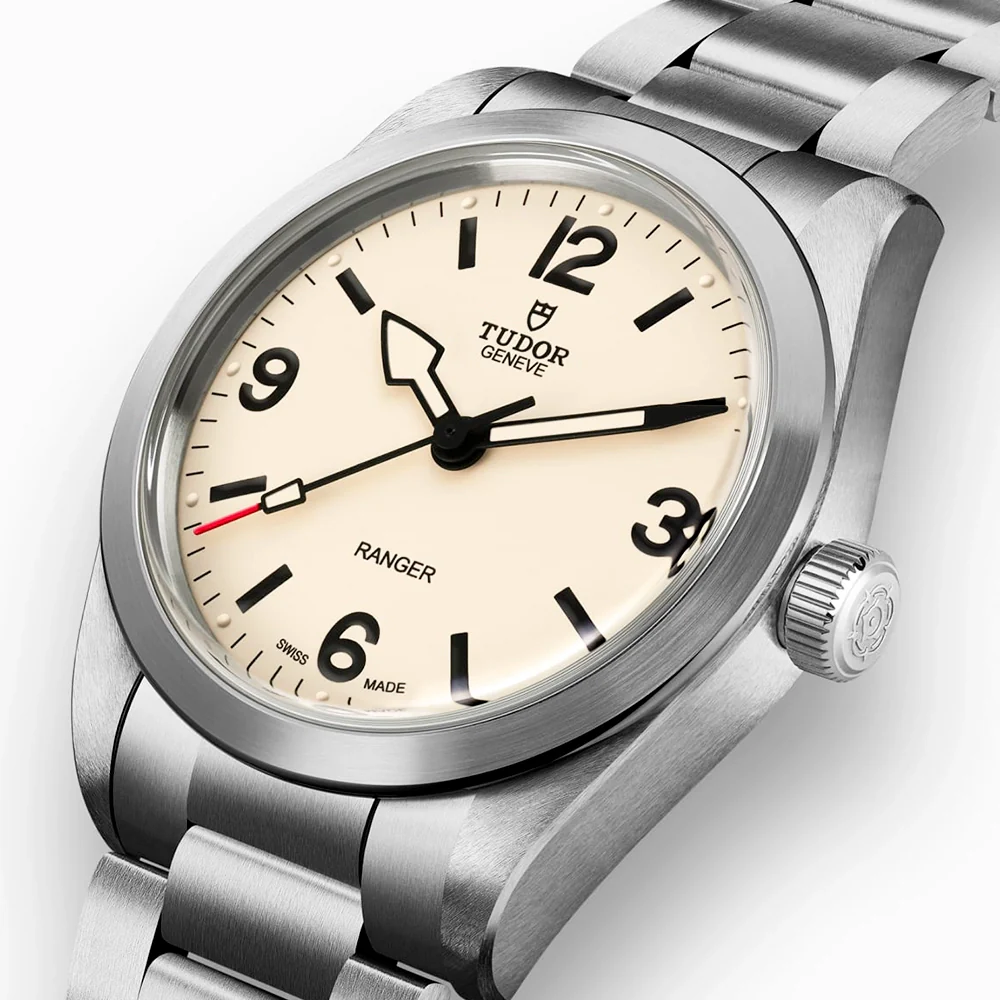 Ranger 36mm Beige Domed Dial Automatic Bracelet Watch - Image 4