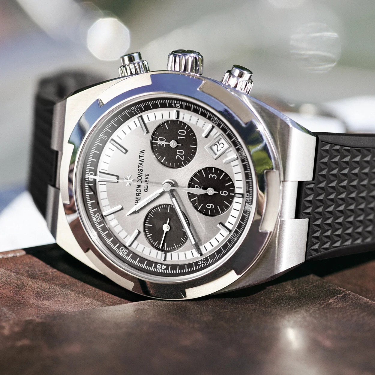 Overseas Chronograph 42.5mm Steel Silver Dial Automatic Mens Watch - Image 7