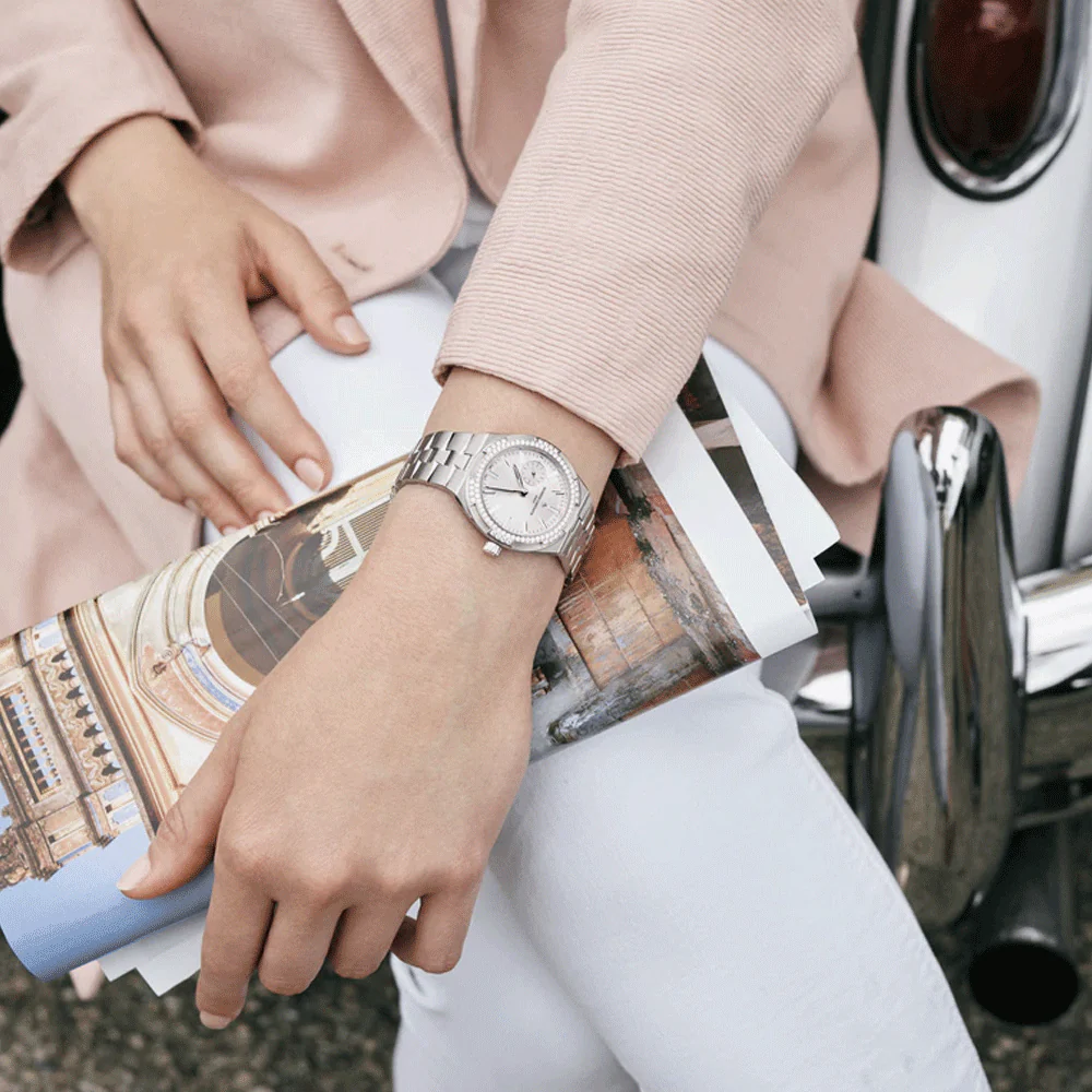 Overseas Self-Winding 37mm Steel Pink Dial Diamond Set Bracelet Watch - Image 9