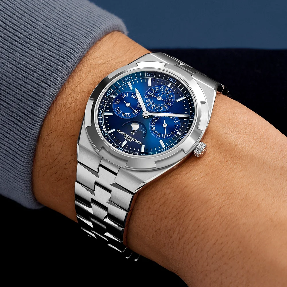 Overseas Perpetual Calendar Ultra-Thin Blue Dial 18ct White Gold Watch - Image 2