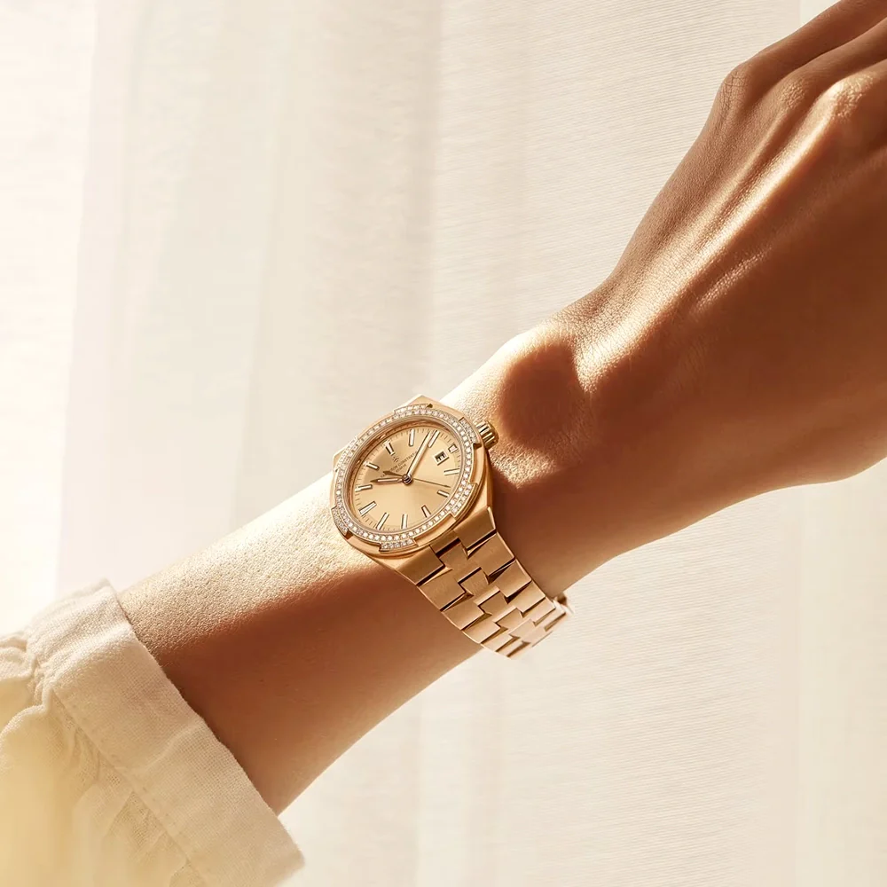 Overseas Self-winding 35mm 18ct Pink Gold Bracelet Watch - Image 3
